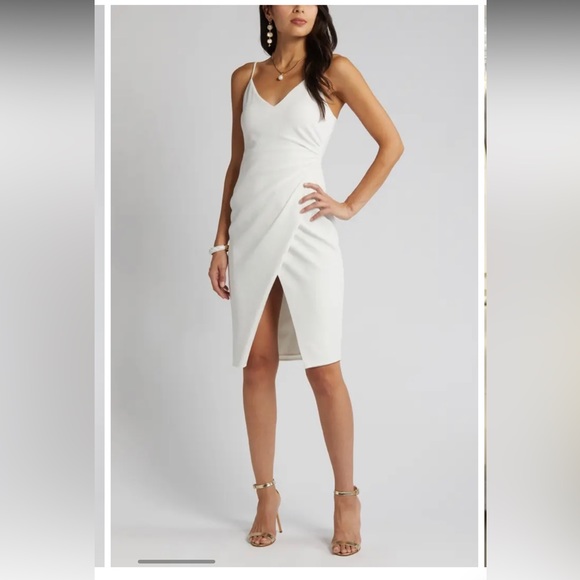 Black Halo Dresses & Skirts - NWT Bowery Faux Wrap Sheath Dress SIZE 4